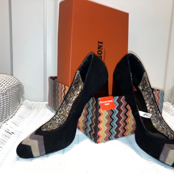 Missioni for Target Heels Brown Suede Chevron/Herringbone Pattern - Picture 5 of 16